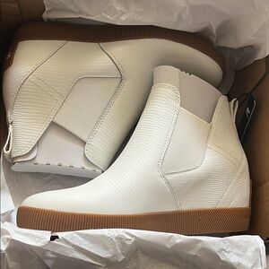 White Textured Ankle Boots